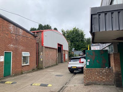 208-210 Bellingdon Road, Chesham, Development / Industrial / Investment For Sale - photo 3.jpeg