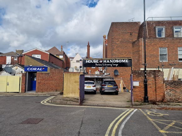 9 Market Place, Basingstoke, Investment / Development / Retail For Sale - 20251024_133820.jpg