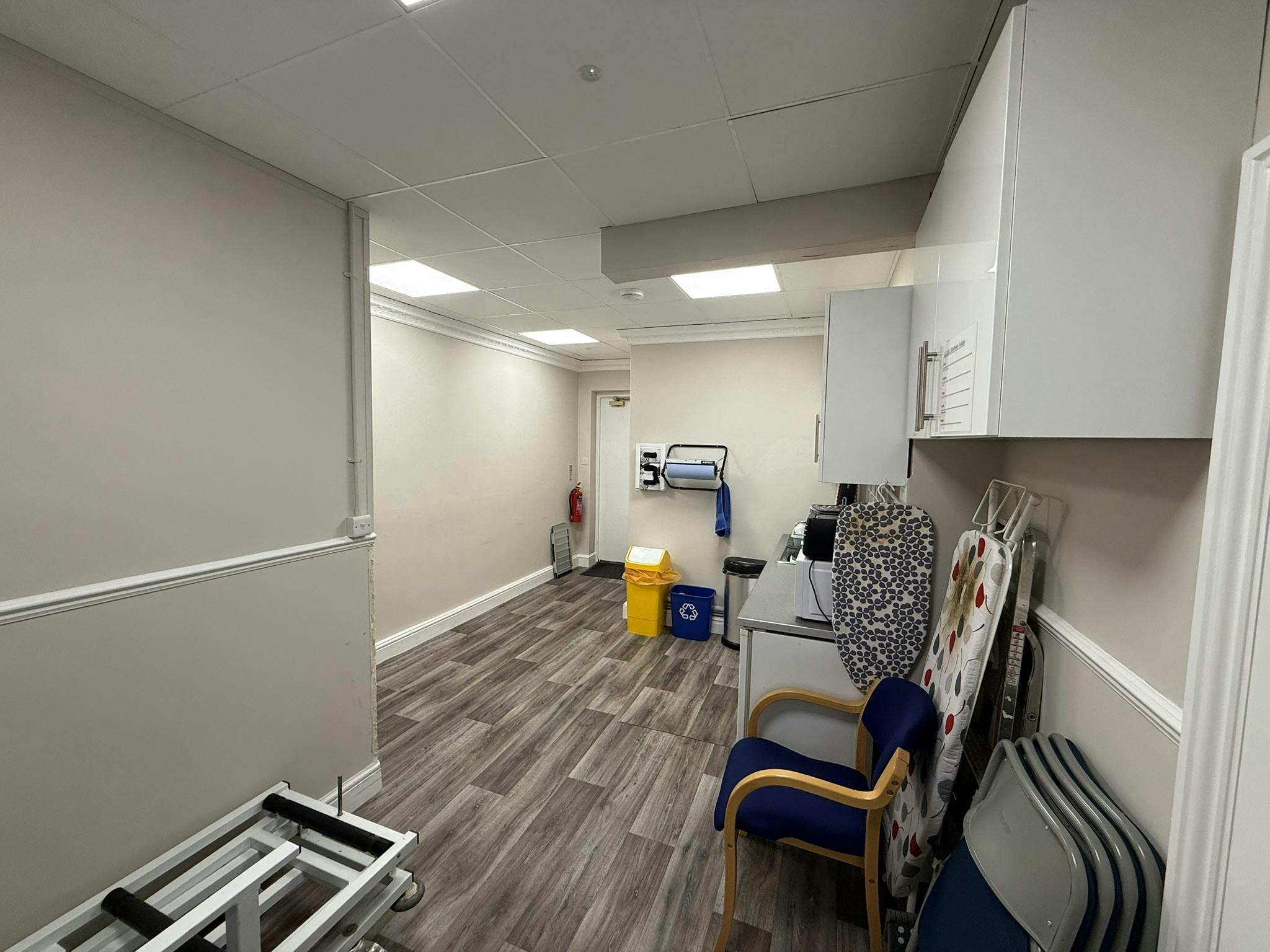 7 Windsor Street, Chertsey, Investments / Retail For Sale - IMG_4387.JPEG