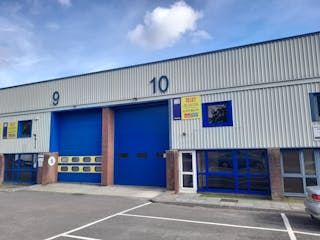 Unit 10, Mayfield Avenue Industrial Estate, Wey Hill, Industrial / Warehouse To Let - 20251007_132338.jpg