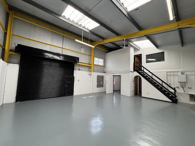 Unit 86, Portmanmoor Road Industrial Estate, Cardiff, Industrial To Let - IMG_3821 2.jpg