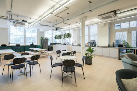 Victoria House, London, Office To Let - d6bb6e73a120cbf92185efe0ad5c203d-mc37703368hr.jpg