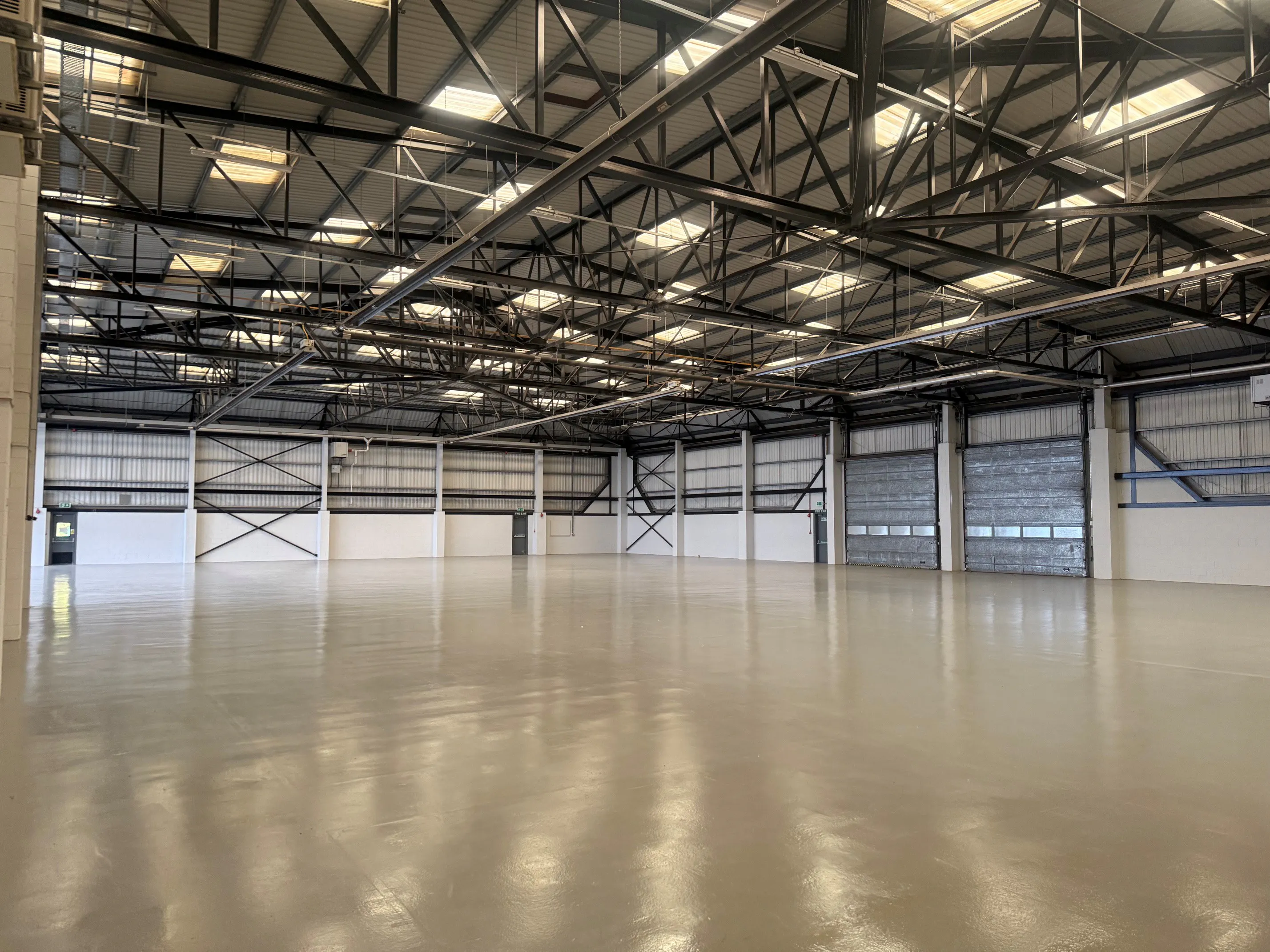 Unit 4 Pagoda, Westmead Drive, Westmead Industrial Estate, Swindon, Industrial To Let / For Sale - Warehouse 1.jpg