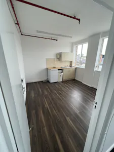 18 Towerfield Road, Southend-on-Sea, Industrial / Yard To Let - IMG_7383(1).HEIC.jpg