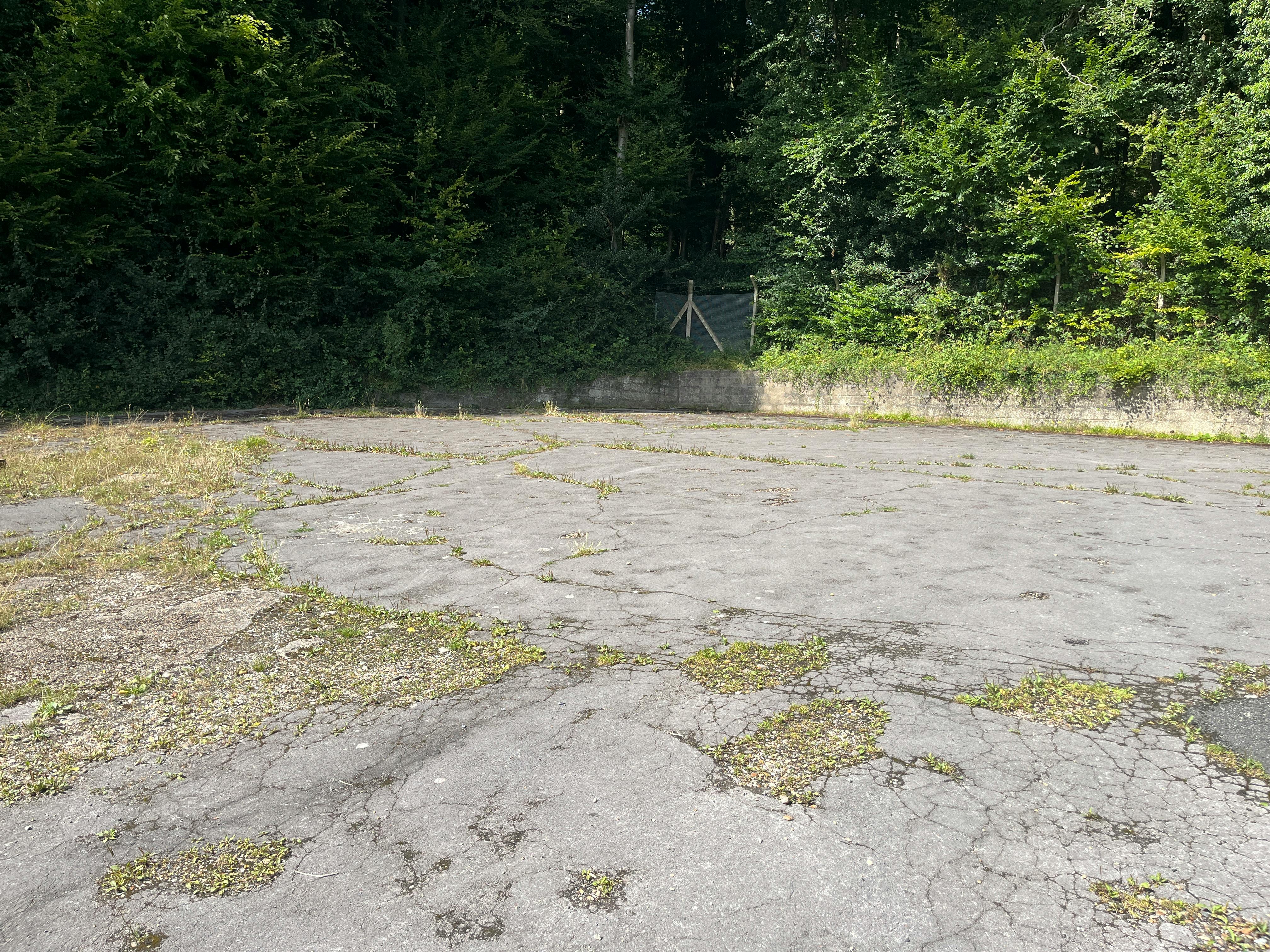 Polish House, Forest Way, High Wycombe, Retail / Offices / Retail To Let - IMG_5106.JPG