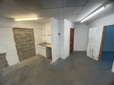 Units 18 - 20 Town Yard Industrial Estate, Leek, Industrial / Industrial/Logistics To Let - IMG_7137.JPG