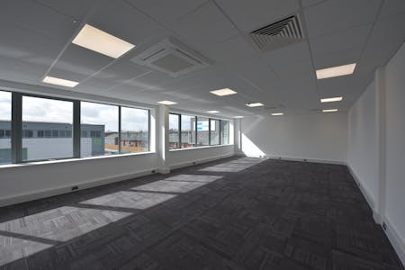 Unit 16, Bridgewater Point, Trafford Park, Industrial To Let - DSC_3006.JPG