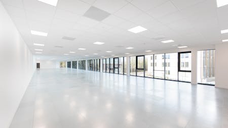Unit 2 Causeway Central, Lovett Road, Staines-Upon-Thames, Industrial / Warehouse To Let - Two-6.jpg