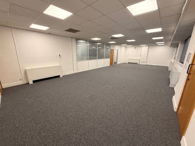 Ground floor Kingswood House, Southend-on-Sea, Office To Let - WhatsApp Image 2026-01-08 at 5.21.49 PM (1).jpeg