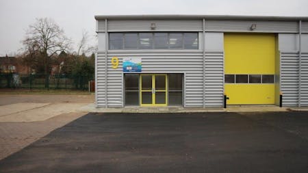 Unit 9 Oxford Road Industrial Estate, Reading, Industrial / Warehouse To Let - External Photo Unit 9 1.jpg