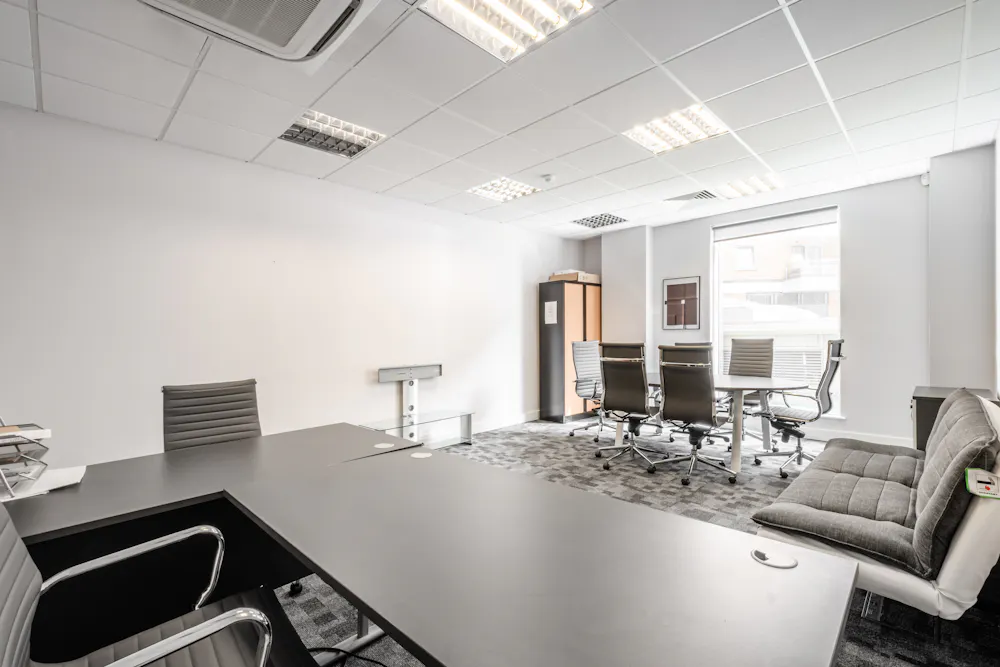 Suite 16 2 Station Court - Station Crt U16 - Low Res 7.jpg
