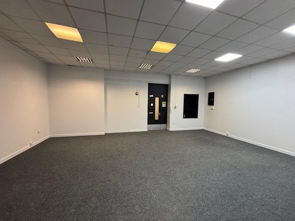 544 Scotland Street West, Glasgow, Industrial / Offices To Let - PHOTO-2026-04-07-16-05-57 3.jpg