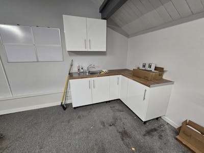 Unit 2B, Manchester, Gym / Light Industrial To Let - Mezzanine