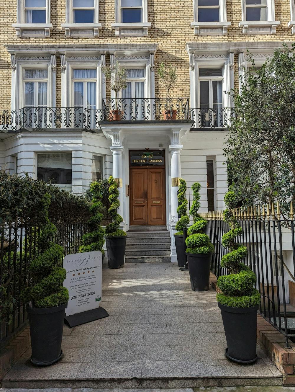 Prestigious Regency Townhouses, 45-47 Beaufort Gardens - exterior beaufort gardens 2.jpg