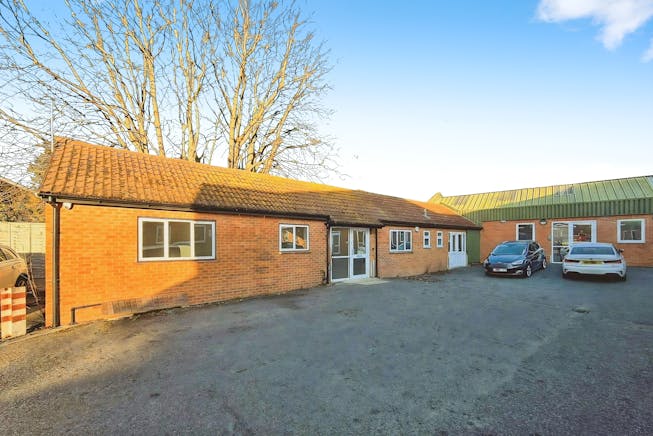 1 Walls Yard, Rochford, Office To Let - 43a1cd50--188e8c37-6c09a01a-b751-4759-80f8-ba8631a2ace7.jpg
