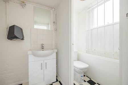 172 Arlington Road (2nd Floor), London, Office To Let - 4f52e1516c86fe1899d8654c28c72ec5172ArlingtonRoad10.jpg
