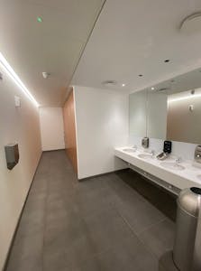 One Rutherglen Links, Farmeloan Road, Glasgow, Office To Let - Toilets.jpg