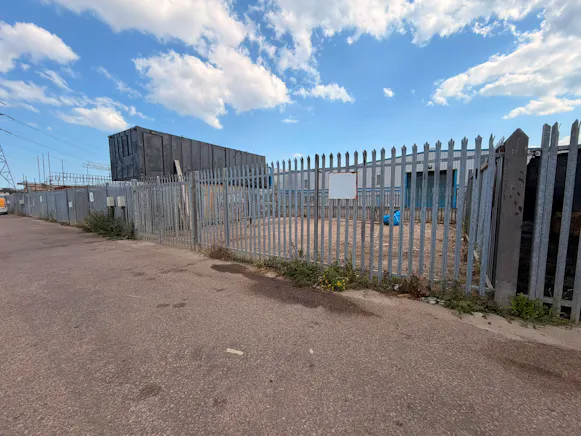 Millhead Way, Rochford To Let - Yard 14