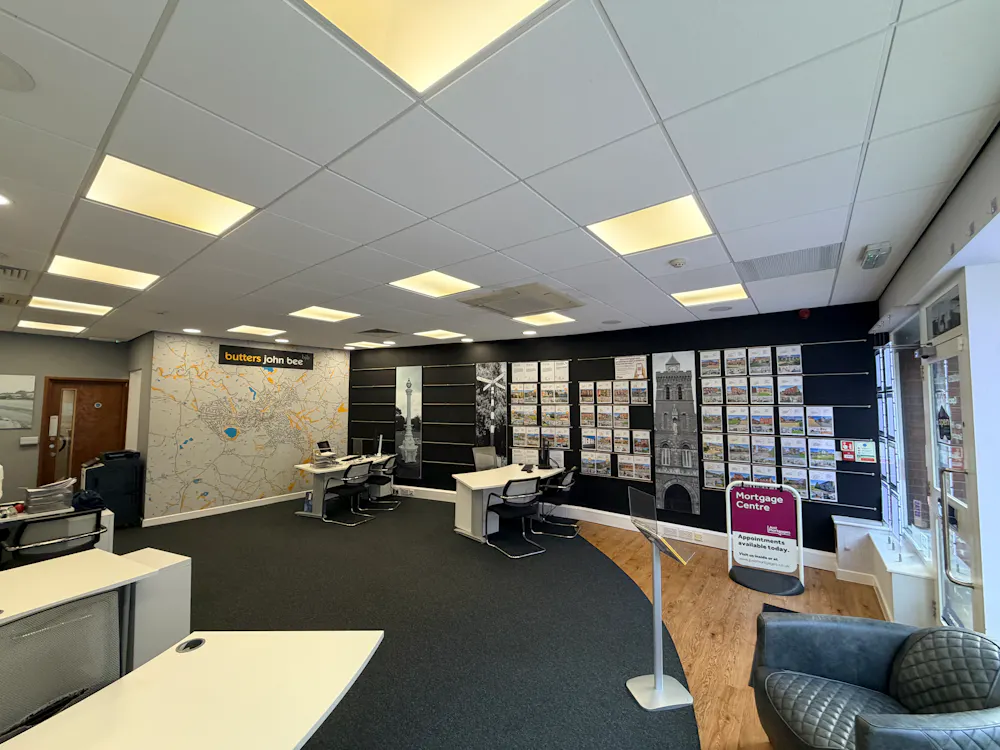 43 High Street - Sales area