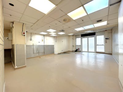 49 Westferry Circus, London, Retail / Showroom To Let - Interior 1.jpg