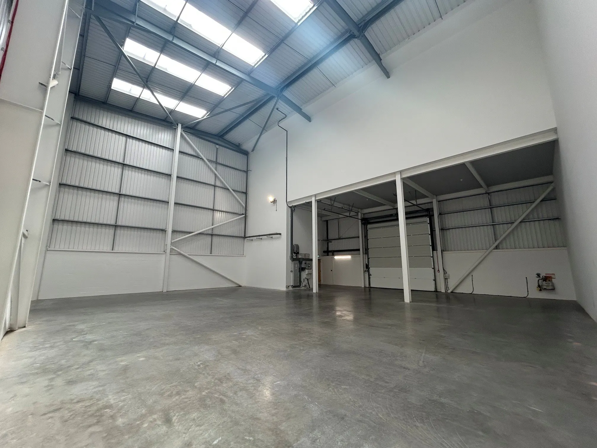 3 Ellesfield Trade Centre, Bracknell, Industrial To Let - 15.jpg