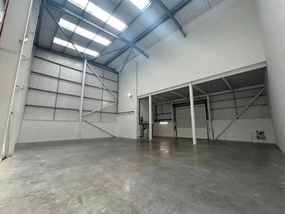 3 Ellesfield Trade Centre, Bracknell, Industrial To Let - 15.jpg