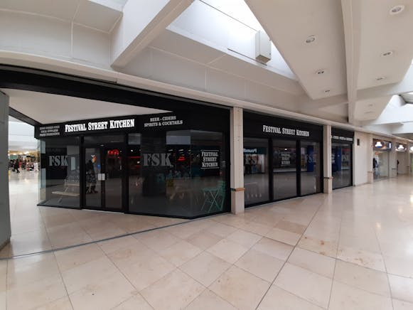 Units 7 & 8 Chelsea House, Festival Place, Basingstoke, Restaurant / Retail To Let - 20251110_122544.jpg