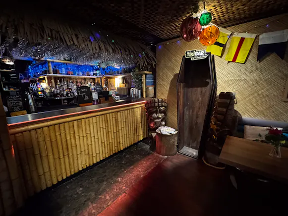 Tiki Bar & Darts Den, 214 Bath Street, Glasgow For Sale - IMG_1653.jpg