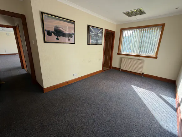 Unit 75B, Perth Airfield, Perth, Offices To Let - IMG_7226.JPG