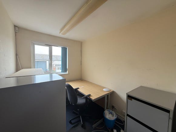 Unit 7-8 Fleet Hall Road, Rochford, Office To Let - IMG20251013WA0020.jpg