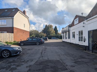 Bell & Colvill, West Horsley Leatherhead, Industrial / Retail To Let - PXL_20241023_135745453.jpg