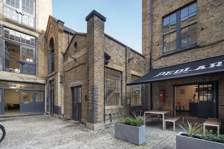 Waterside, 44- 48 Wharf Road, Islington, Office For Sale - Courtyard