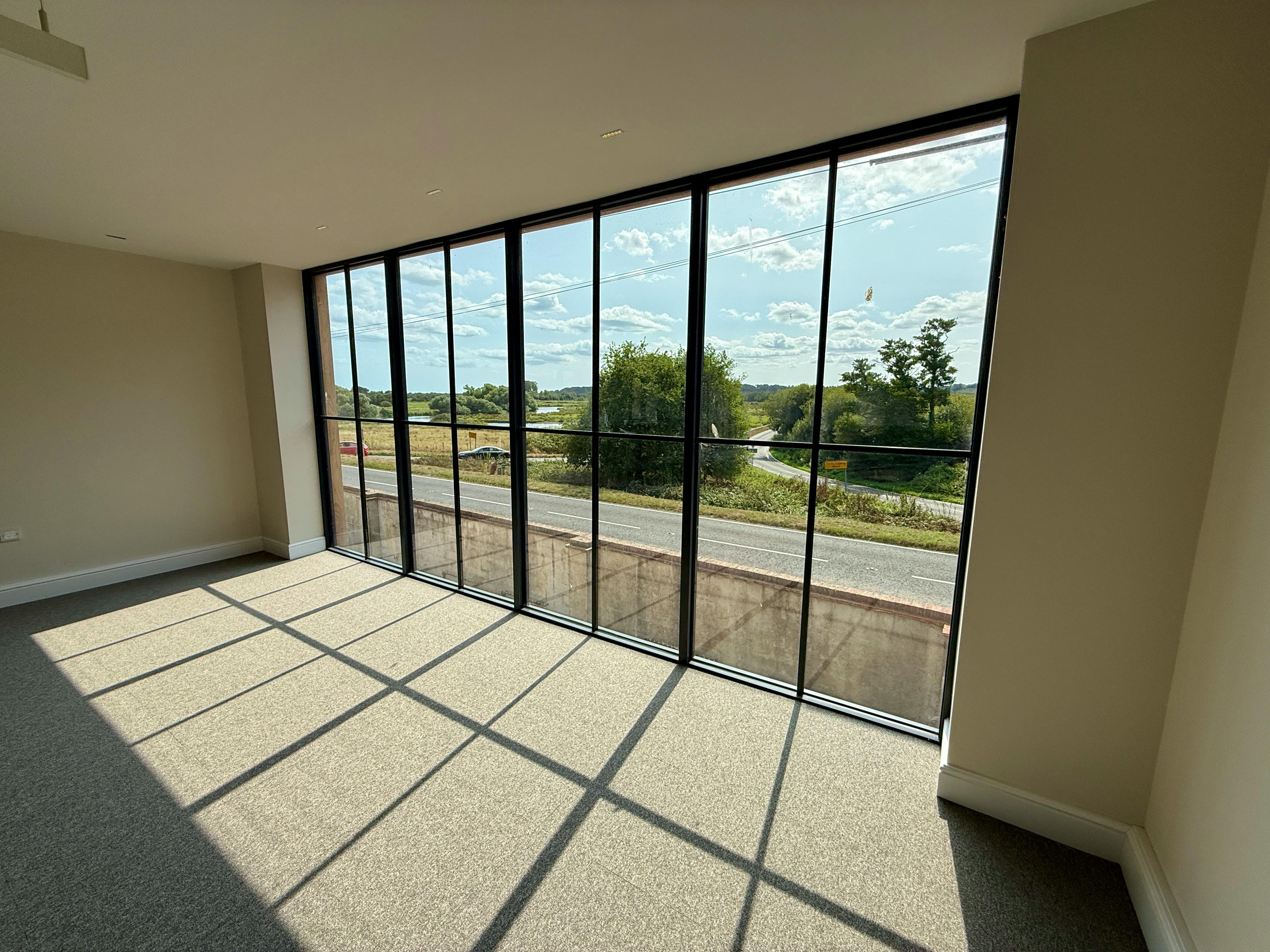 Office in Christchurch - photo 4