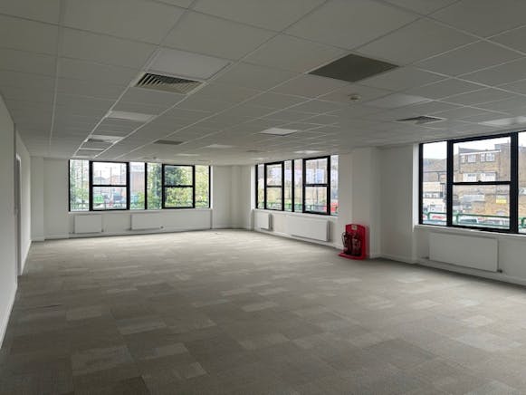 Dencora Court Tylers Avenue, Southend-On-Sea, Office To Let - IMG_1147 1.jpg