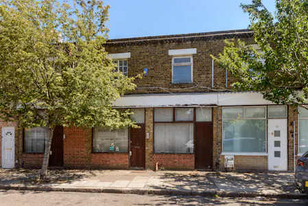 78-82 Kirkton Road, London, Office For Sale - 78-82 kirkton rd-4120.jpg