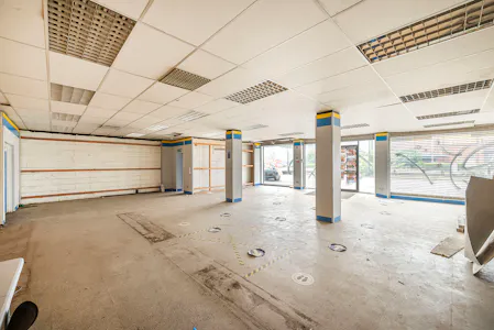 375 Bath Road, Slough, Industrial / Trade Counter To Let - w07.jpg