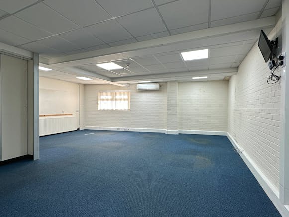25-33 & 35-37 Hastings Street, Luton, Industrial / Office / Other For Sale - IMG_7323.JPG