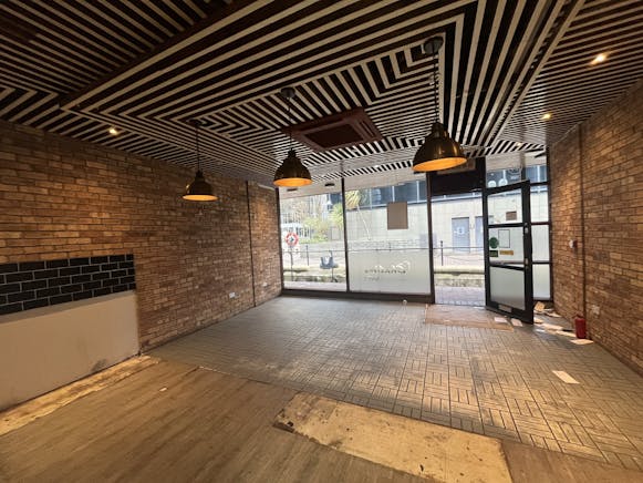 Harbour Island, Harbour Exchange Square, London, Restaurant / Restaurant / Retail To Let - IMG_9322.JPG