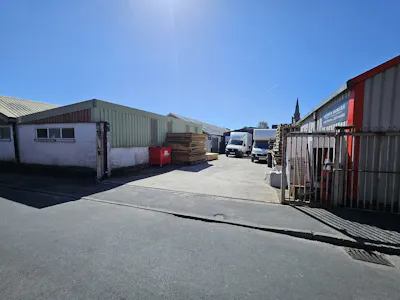 Unit 3 Holland Street, Rochdale, Industrial / Workshops To Let - 20260430_113412.jpg