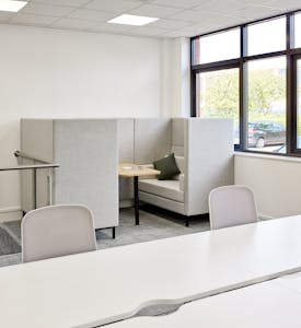 6 Elstree Gate, Borehamwood, Office To Let - 4.jpg