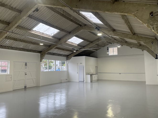 Unit 2, Dorking, Warehouse & Industrial To Let - IMG_5423.jpg