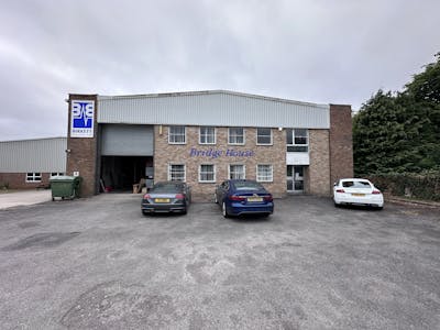 Unit 1 Bridge House, Princes Risborough, Industrial / Other To Let - IMG_7199 2.jpeg