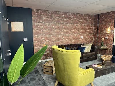 First Floor Offices, 2D Station Yard, Thame, E (Commercial / Business / Service) / Office To Let - IMG_2821.JPG