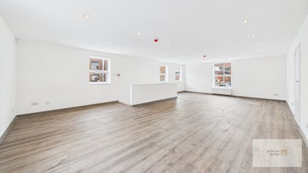 8-10 Tithebarn Street, Bury, Office / Retail To Let - First Floor Office/Sales Floor
