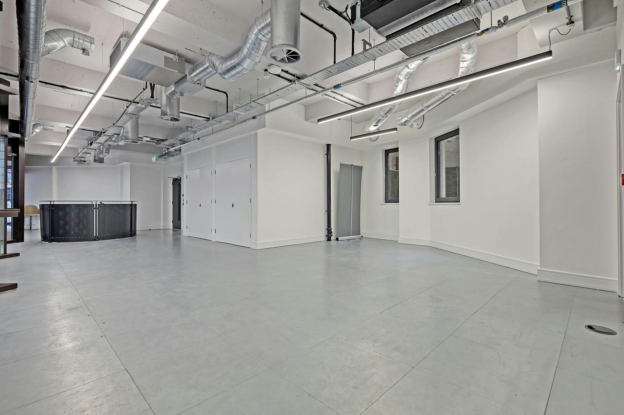 Office in London - photo 4