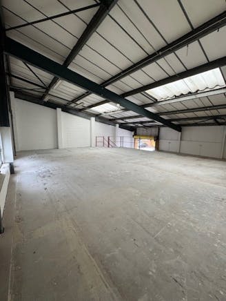 Unit 9, Basildon, Industrial To Let - thumbnail_image007.jpg