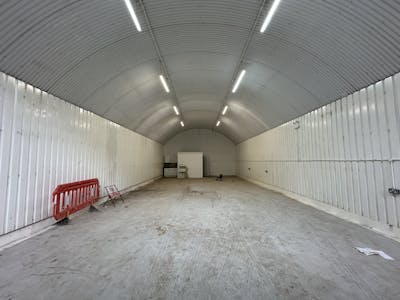 Arch 191 Carlisle Lane, Waterloo, Waterloo, Industrial / Office To Let - 20240904_152842140_iOS.jpg