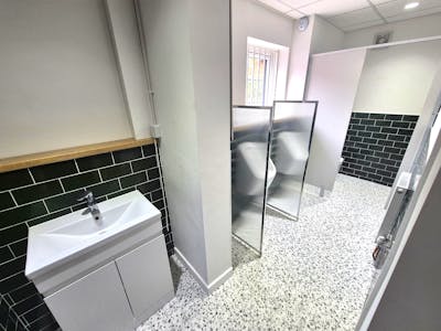 Ground Floor, 6 Acorn Business Park, Stockport, Office To Let - 20250723_140412.jpg