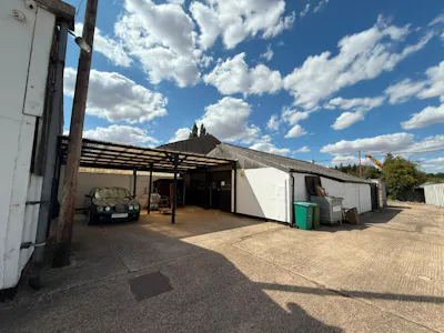Unit 8, Rawlings Farm Buildings, Rawlings Farm, Chelmsford, Industrial To Let - WhatsApp Image 2026-07-31 at 15.23.30.jpeg