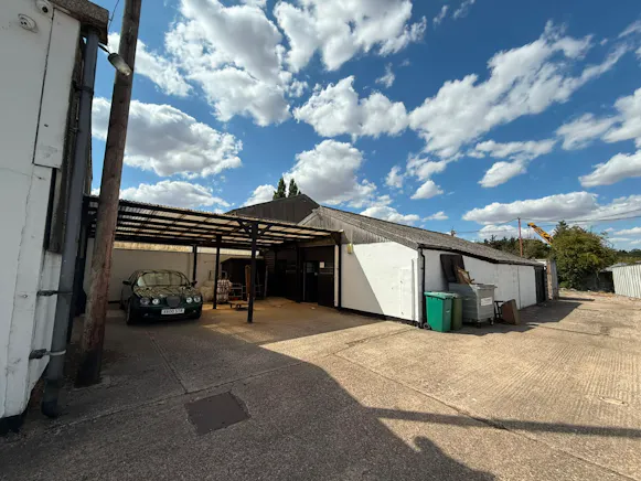 Unit 8, Rawlings Farm Buildings, Rawlings Farm, Chelmsford, Industrial To Let - WhatsApp Image 2026-07-31 at 15.23.30.jpeg